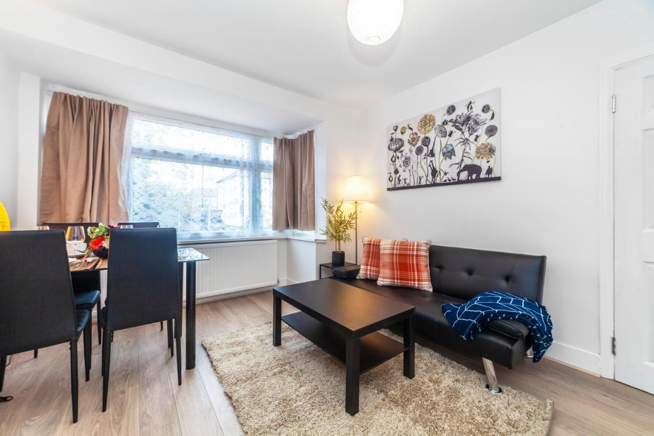 Autonomous 2 Bdr Apartment With Garden And Parking เอนฟิลด์ ภายนอก รูปภาพ